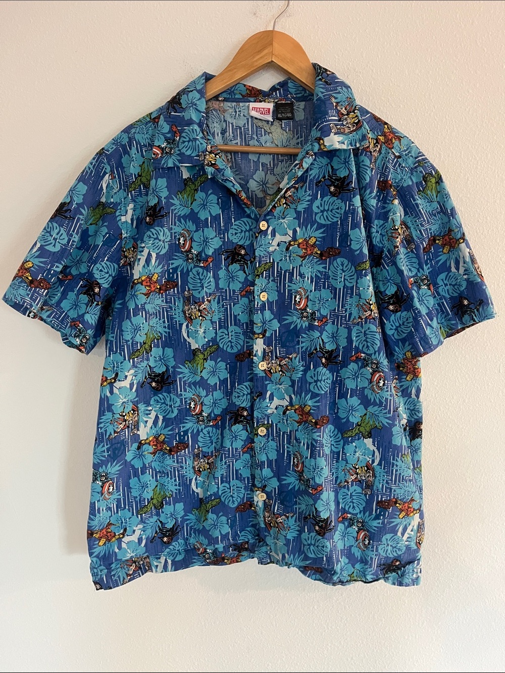 Marvel Blue Tropical Print Short-Sleeve Button-Up Shirt